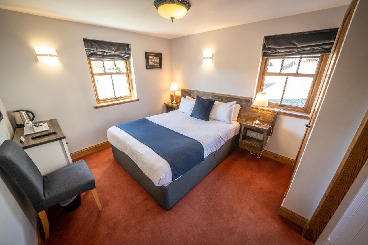 Oak Tree Inn Balmaha Dış mekan fotoğraf